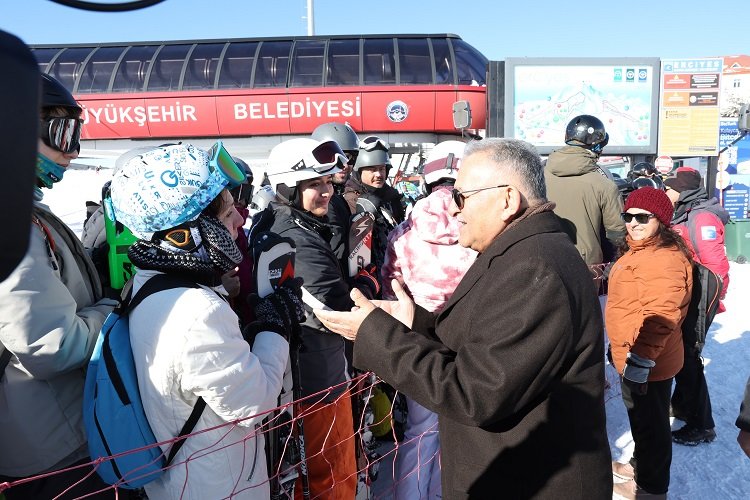 Kayseri Erciyes'in yıldızı parlıyor