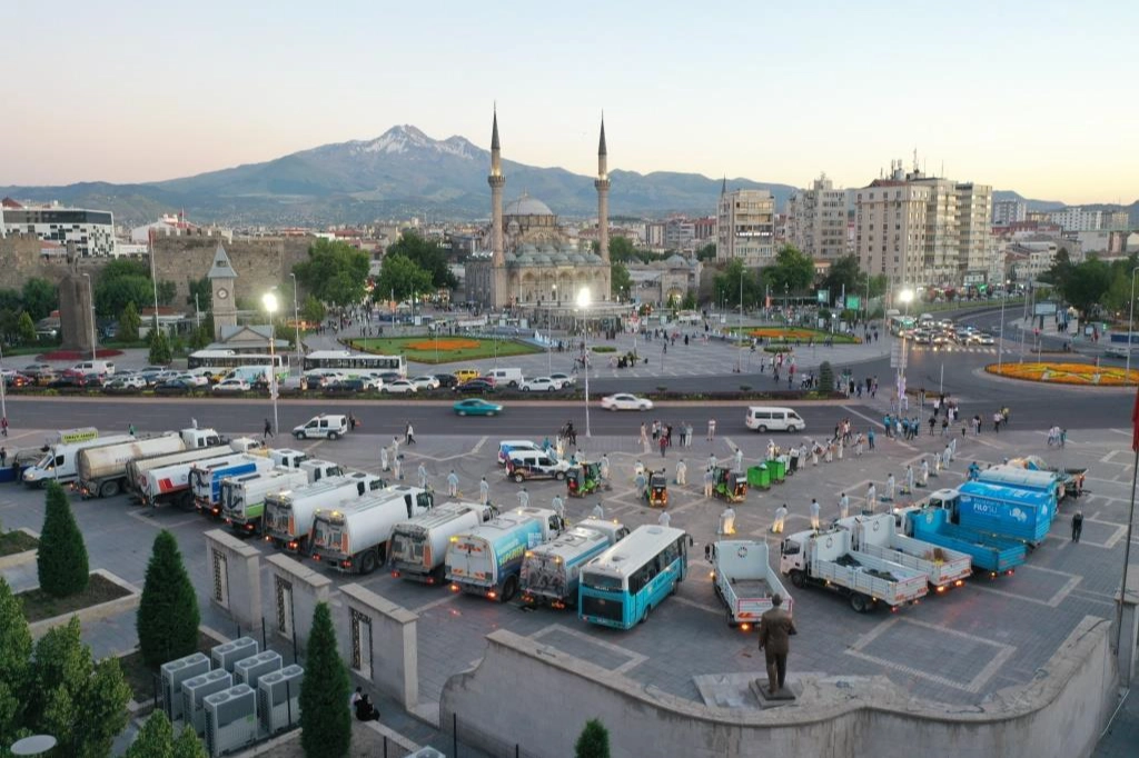 Kayseri Kocasinan'da temizlik seferberliği