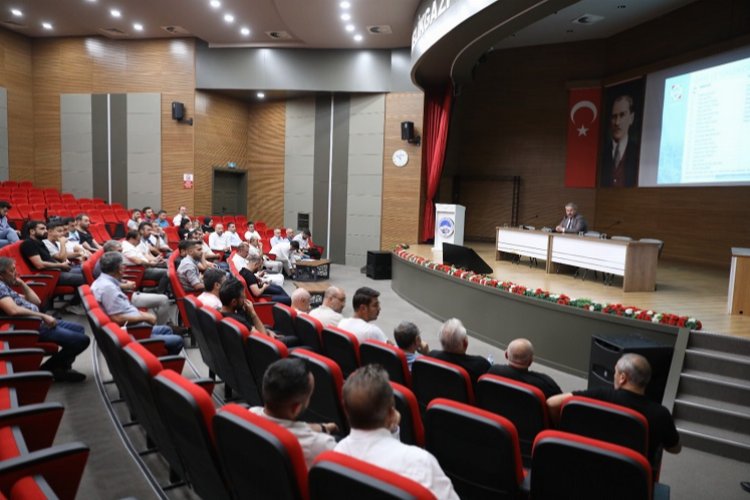 Kayseri Melikgazi'de müteahhitlere dönüşüm sunumu