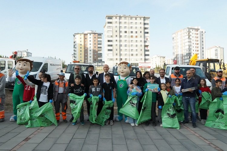 Kayseri Melikgazi'den toplu temizlik çalışması