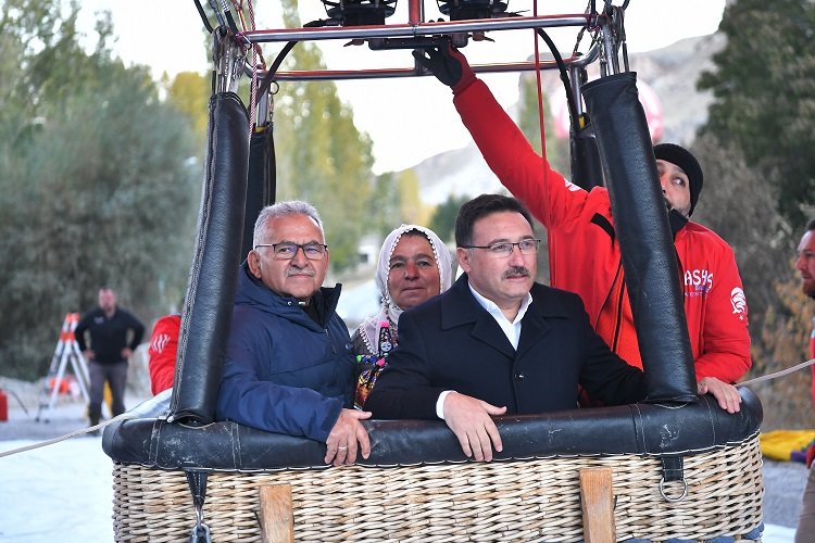 Kayseri protokolü 'uçuş'a geçti