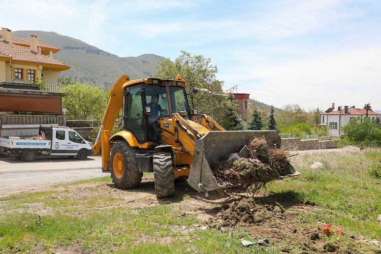 Kayseri Talas'ta görüntü kirliliğine geçit yok