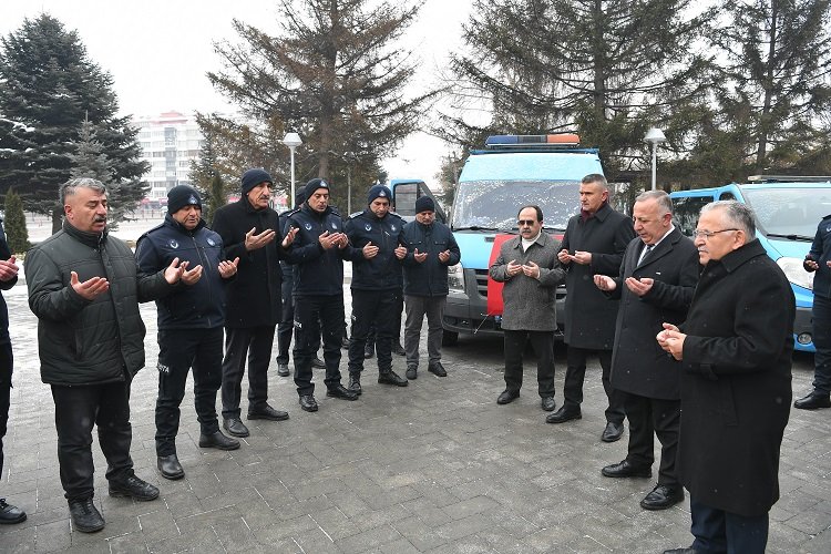 Kayseri zabıtası Hatay'a gitti