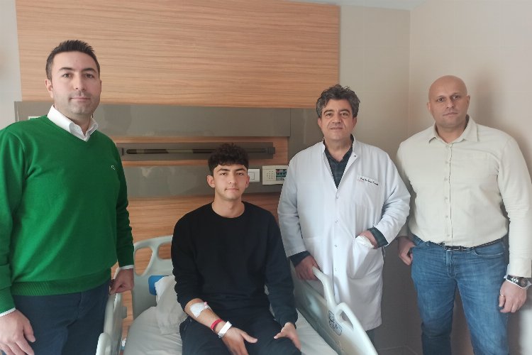 Kayserispor'un U19 takımı futbolcusu ameliyat oldu