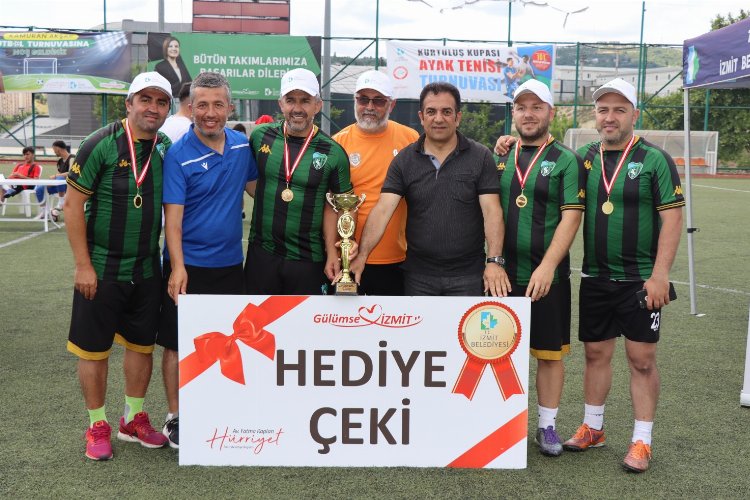 Kocaeli İzmit'te ayak tenisi heyecanı