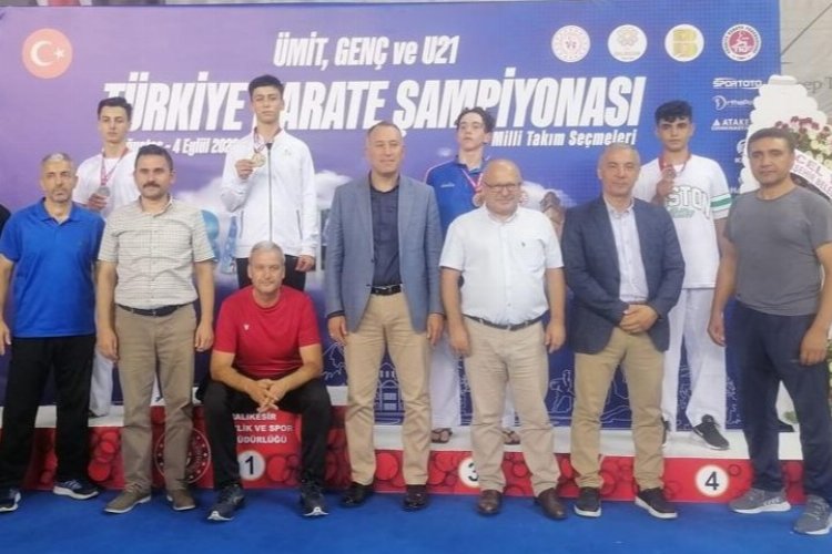 Kocaeli İzmitli Batuhan Efe Türkiye şampiyonu oldu