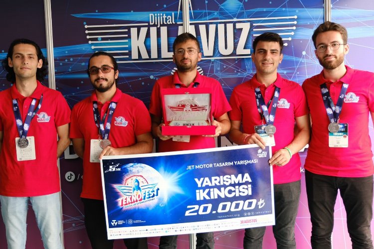 Kocaeli'nin E-Gençlik takımlarından Teknofest’e imza