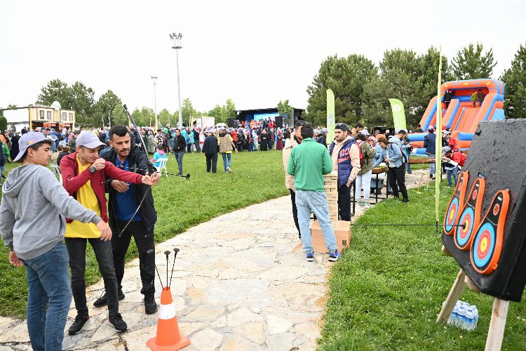 Konya'da 'engelsiz' bahar şenliği