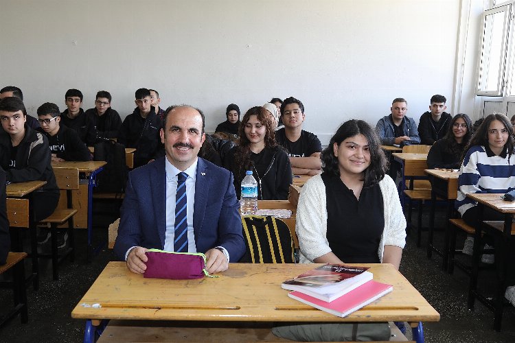 Konya'da üniversiteye hazırlanan öğrencilere ikinci ödeme