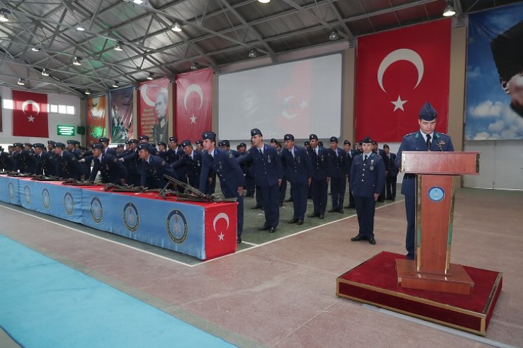 Kütahya'da yedek subaylar yemin etti