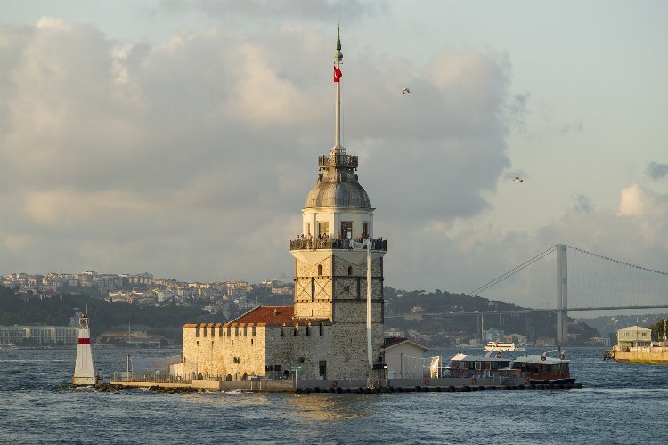 "Kız Kulesi için denetlenebilir restorasyon gerekli"