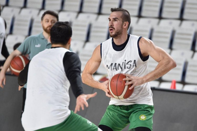 Manisa BŞB, Anadolu Efes karşısında