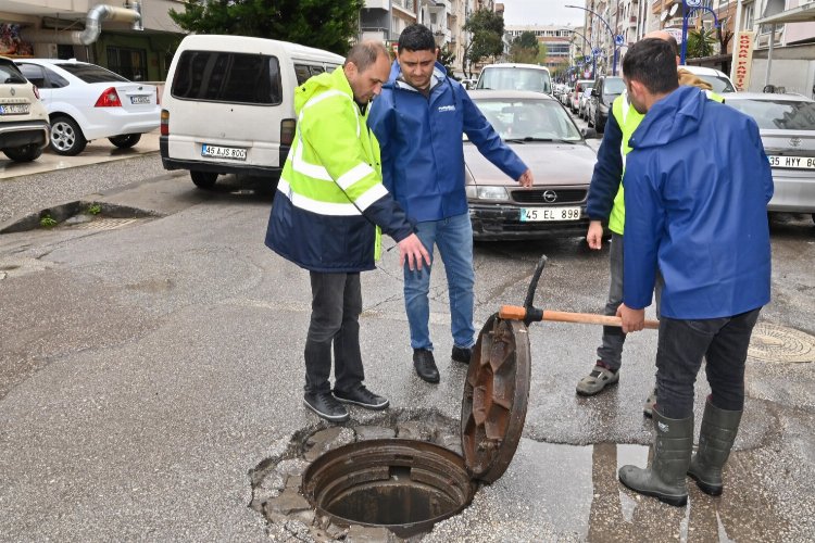 Manisa'da MASKİ ekipleri yağış sonrası sahada