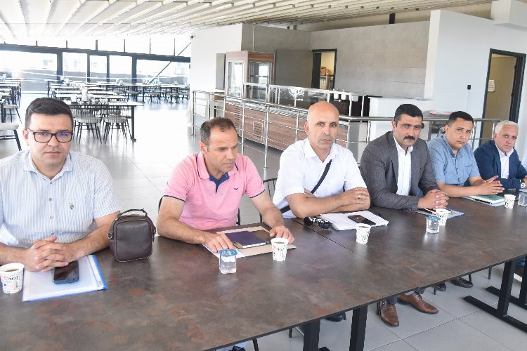 Manisa'da mezarlık sorumlularıyla bayram öncesi istişare