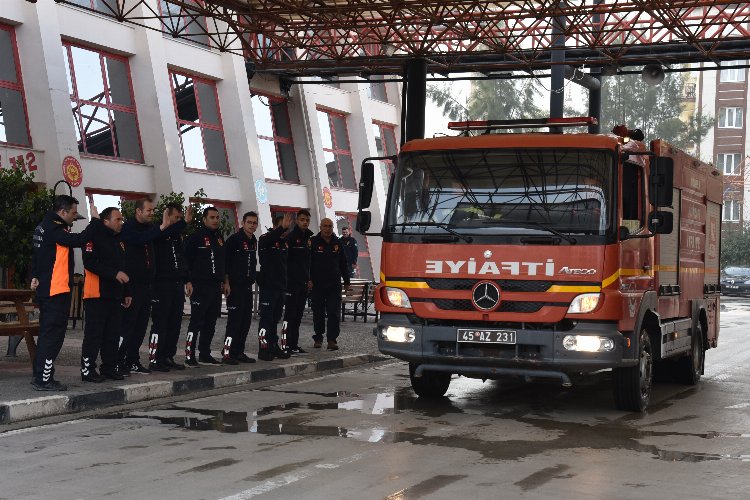 Manisa İtfaiyesi, Kahramanmaraş'ta çadır kentte hazır kıta