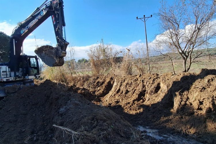 MASKİ’den Dibekdere Mahallesi'nde dere temizliği