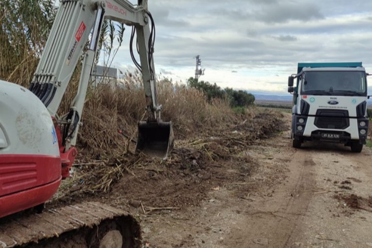 MASKİ’den Halitpaşa Mahallesi'nde dere temizliği