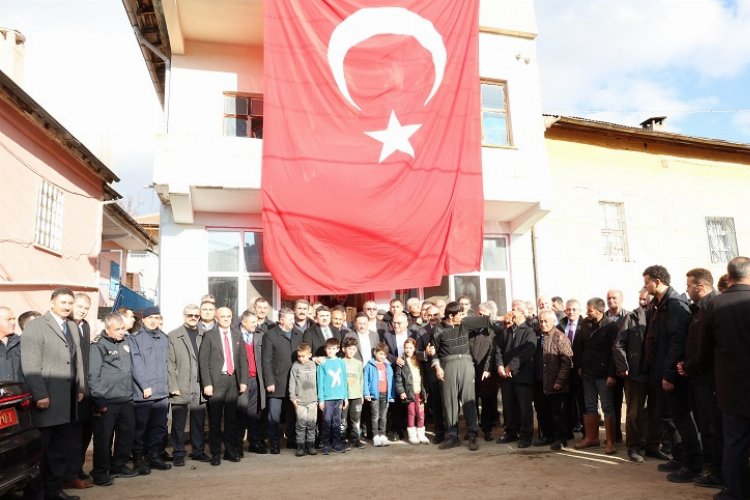 Memduh Büyükkılıç'a hizmet teşekkürü