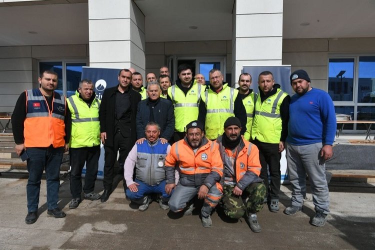 Memduh Büyükkılıç'dan deprem çalışmalarına yakın takip