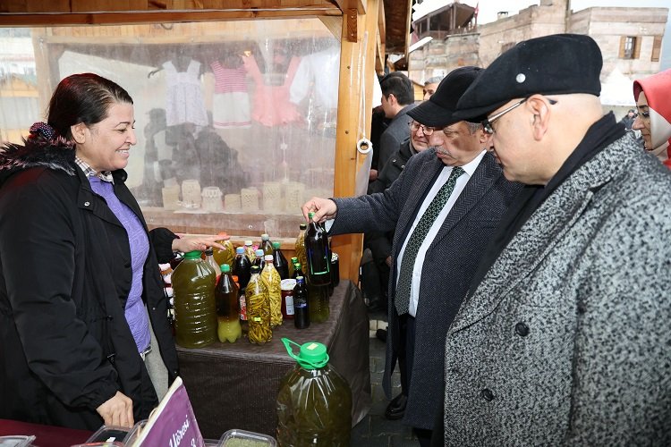 Milletvekili Cıngı ve Başkan Yalçın Maharetli Eller'de