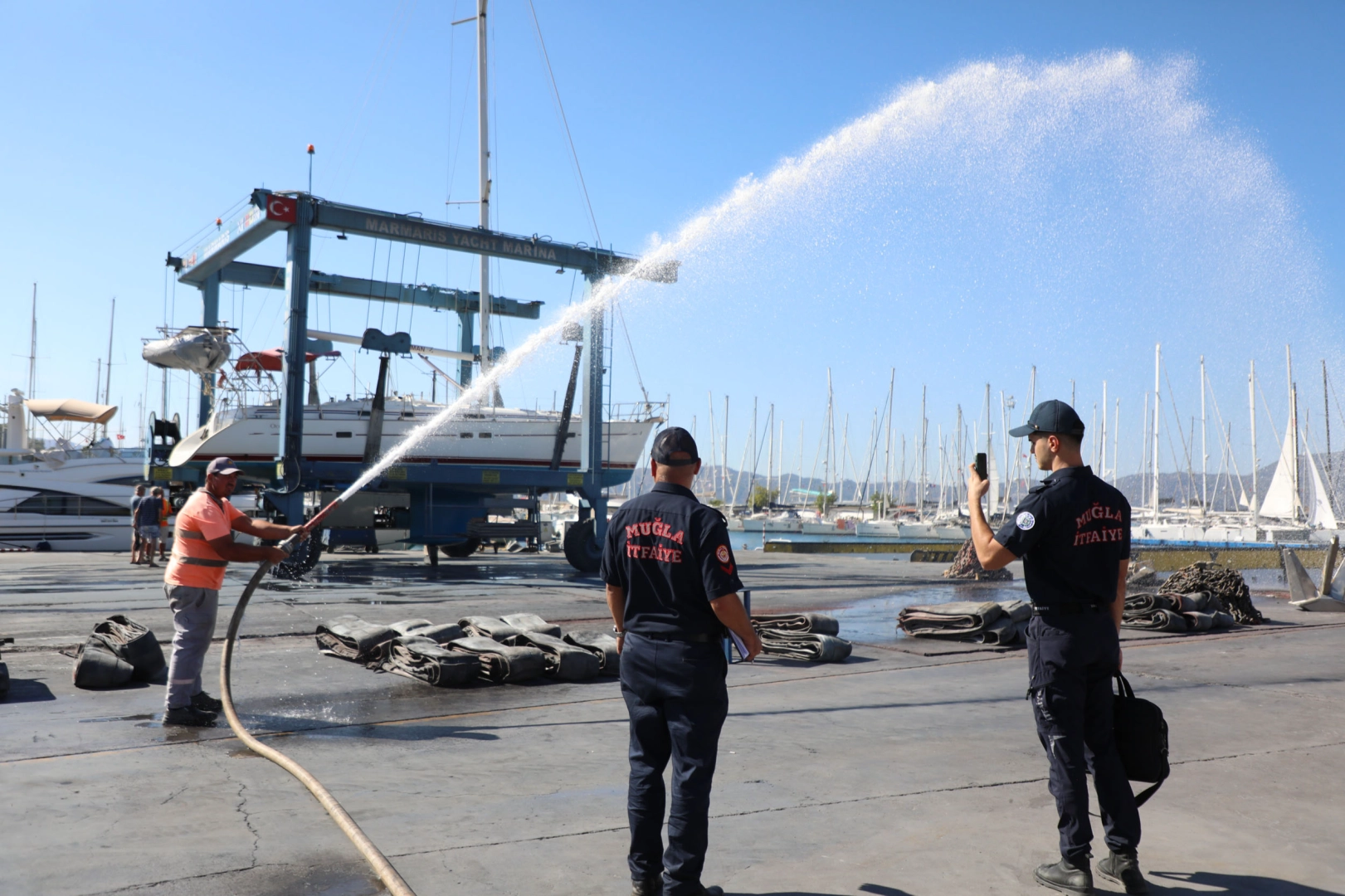 Muğla Büyükşehir Belediyesi il genelinde kıyı tesislerinde kapsamlı yangın denetimi gerçekleştirdi