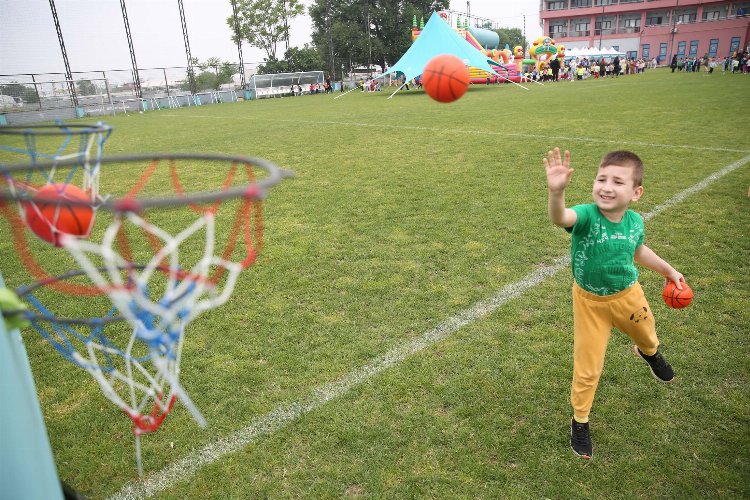 Nilüfer'de renkli spor şenliği