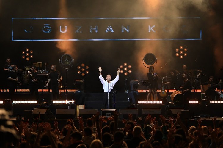 Oğuzhan'dan 'Koç' gibi konser