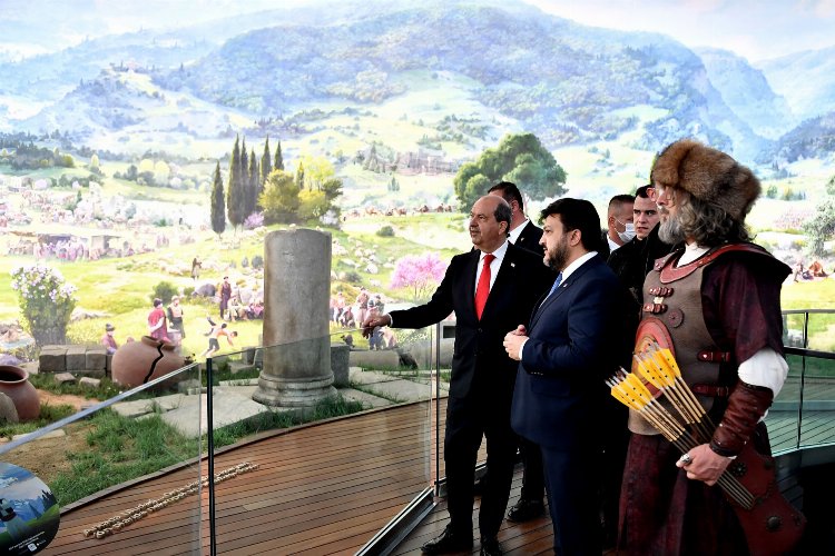 Panorama 1326 KKTC Cumhurbaşkanı Tatar'ı 'Feth'etti