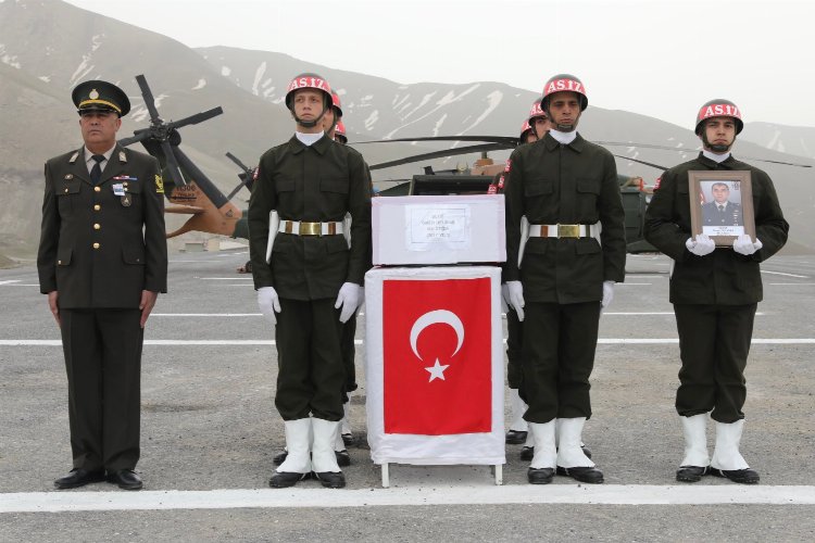 Pençe-Kilit şehidi Hakkari'den Kayseri'ye uğurlandı