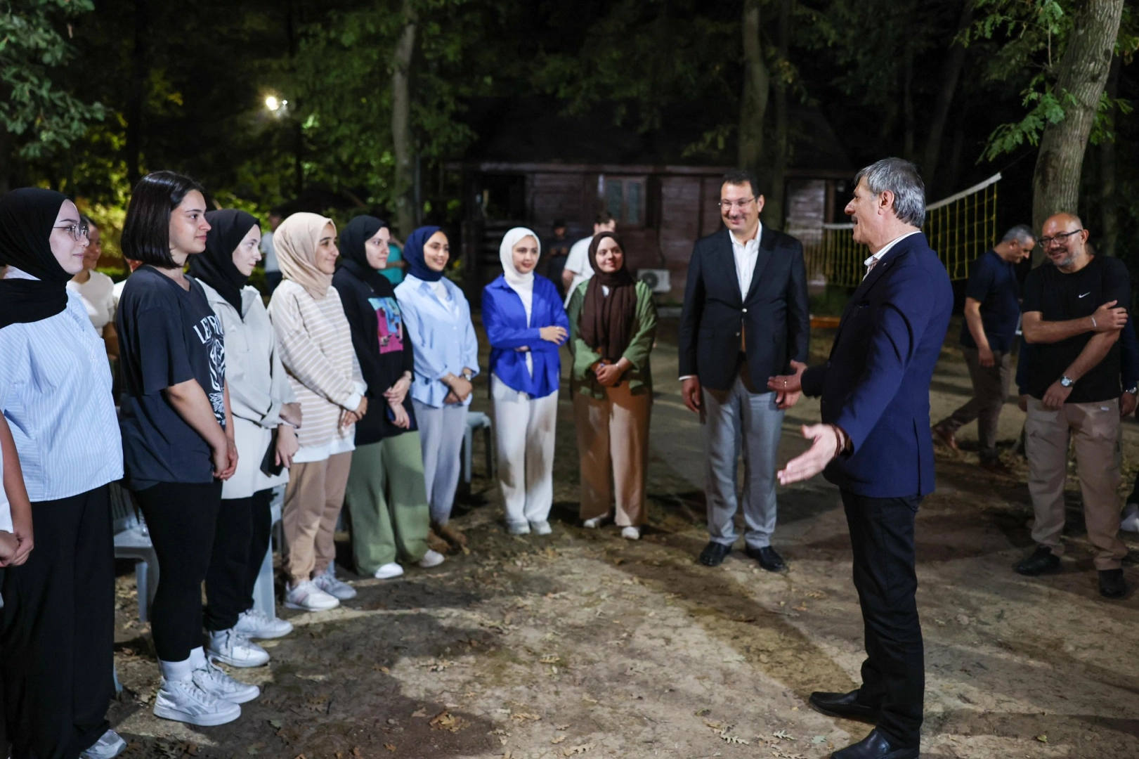 Sakarya'da Başkan Alemdar’dan kamp ateşi başında sohbet