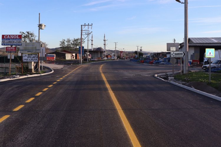 Sakarya Kaynarca’nın yolları tablo gibi işlendi