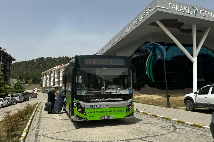 Sakarya'nın ücretsiz termal tatilinde şifa ve moral buluyorlar