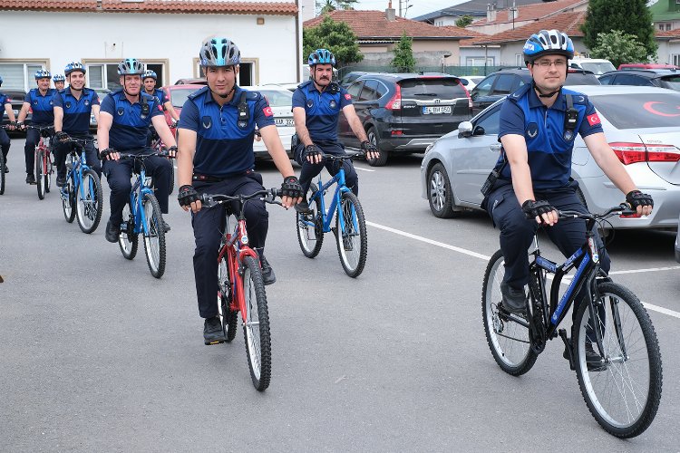 Sakarya Zabıtası'nın pedalına kuvvet... Bisikletli tim iş başında