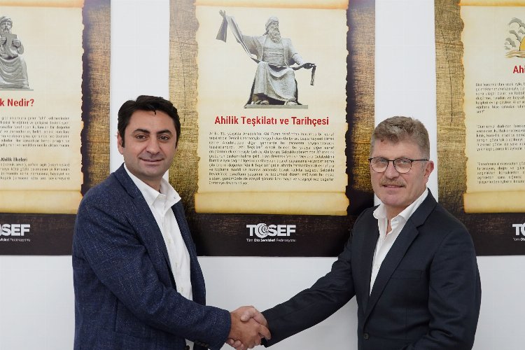 TOSEF'te bayrak Altunsoy'da