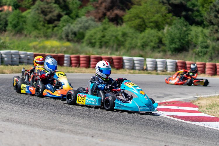 Türkiye Karting Şampiyonası'nda BOM Karting rüzgarı