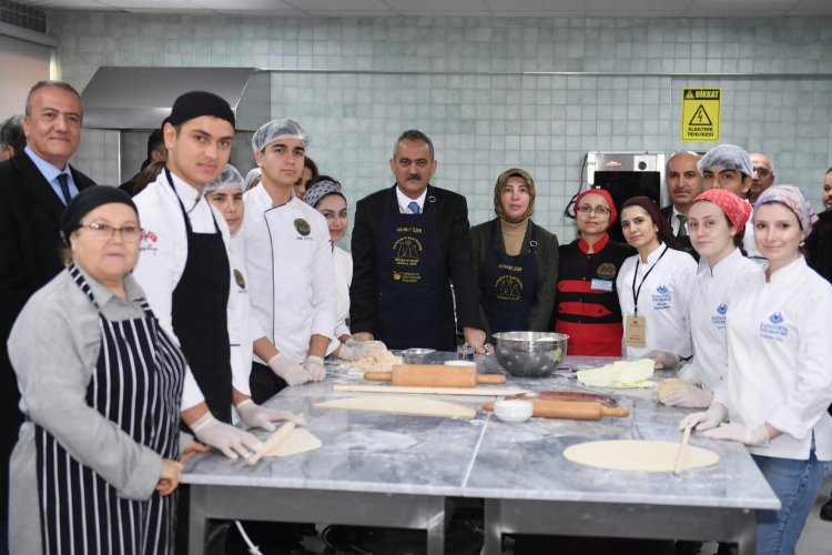 Türkiye'nin ilk gastronomi lisesi Kapadokya'da açıldı