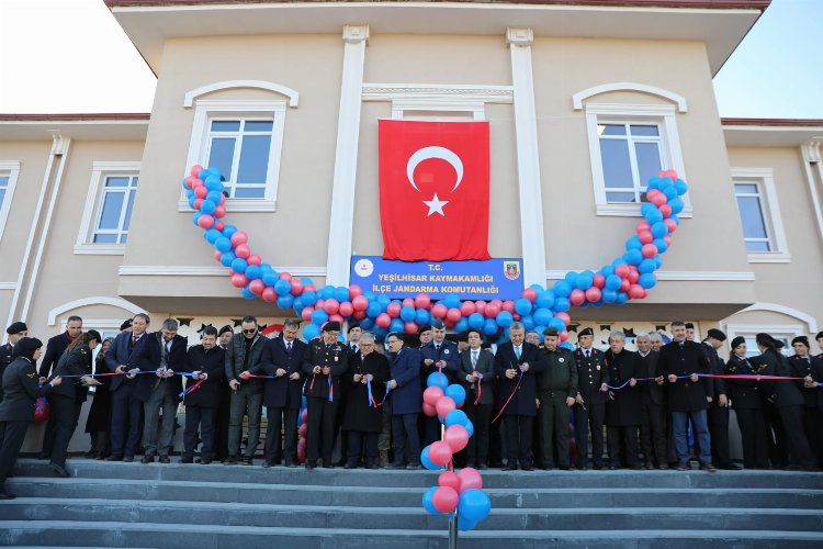 Vali Çiçek'ten Yeşilhisar İlçe Jandarma binası açılışı