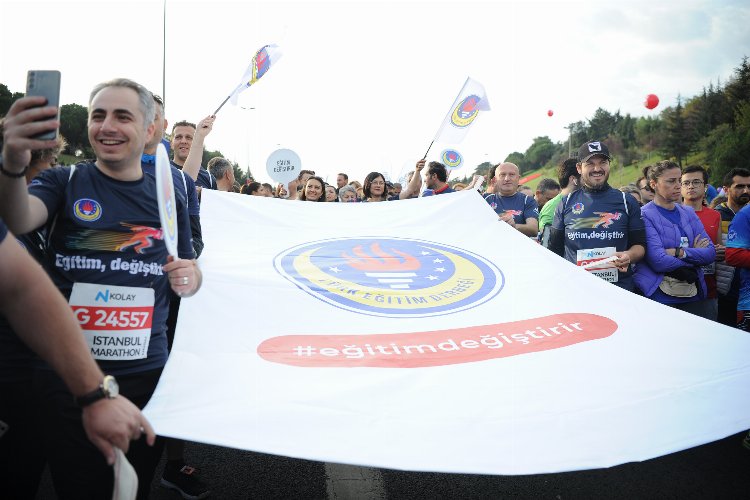 Türk Eğitim Derneği'nden 'adım adım' bağış rekoru