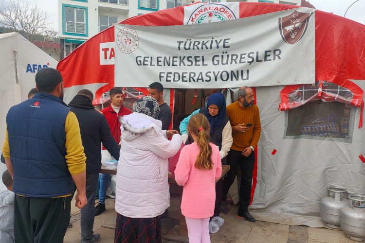 Türkiye Geleneksel Güreşler Federasyonu'ndan deprem mesaisi