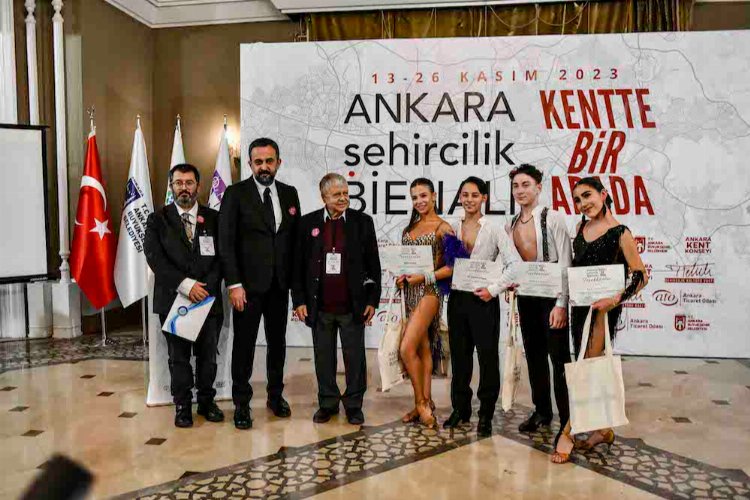 Türkiye'nin ilk şehircilik bienali Ankara'da başladı