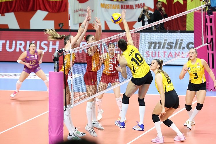 VakıfBank, Galatasaray HDI Sigorta'yı devirdi