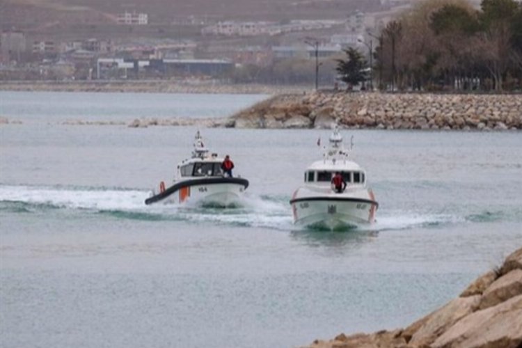 Van'da gölün kefallerini Sahil Güvenlik koruyacak