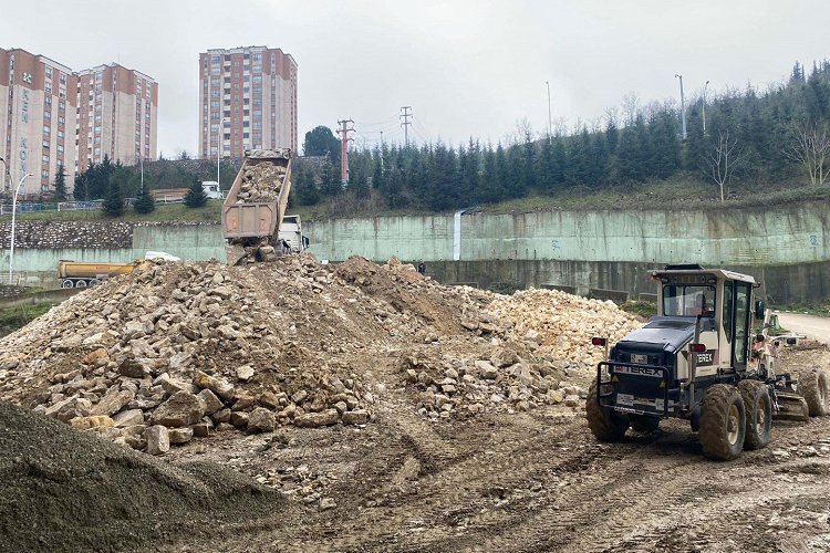 Wilcynski Caddesi’nde 24.200 m3 dolgu, 415 m taş duvar