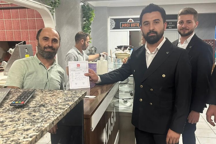 Yeniden Refahlı gençlerden Gölcük'te esnaf ziyareti