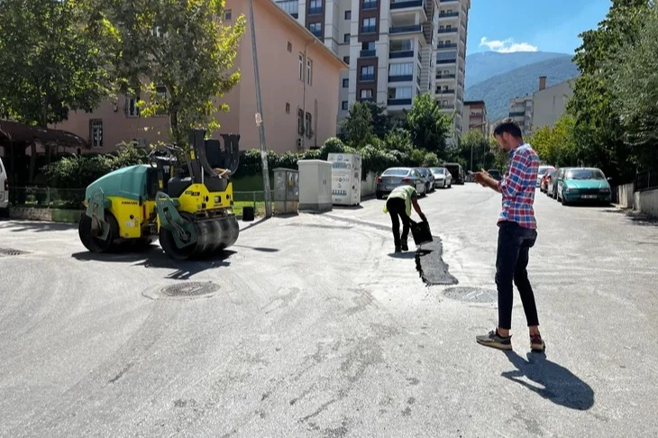 Yıldırım'da yol bakım çalışmaları sürüyor