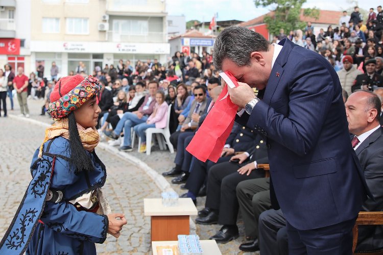 İzmir Bergama'da 19 Mayıs coşkusu