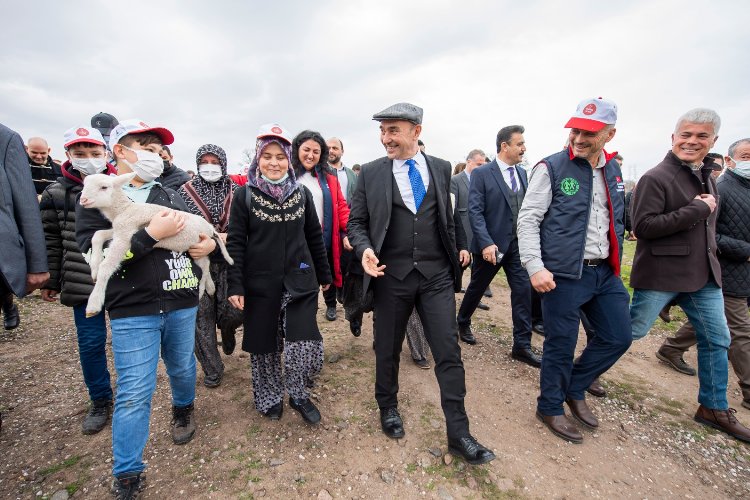 İzmir Bergamada Çoban Ateşi yakıldı